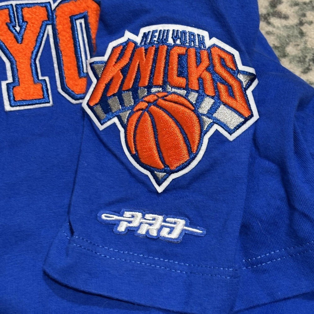 New York Knicks Pro Standard Made To Play Drop Shoulder T-Shirt Youth Large